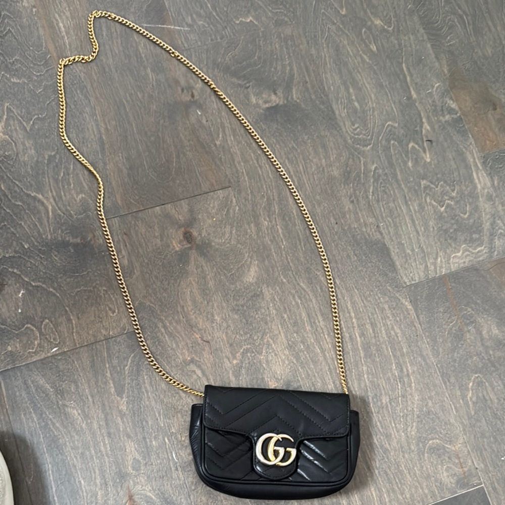 Gucci Black and Gold Crossbody Bag with Quilted Design